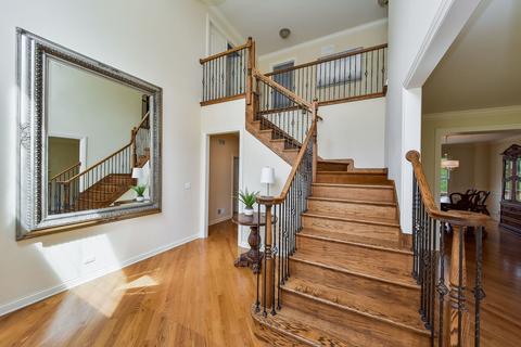 105 Travers Ave, Wheaton, IL 60187 photo 2