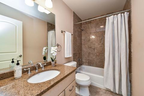105 Travers Ave, Wheaton, IL 60187 photo 24