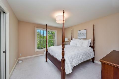 105 Travers Ave, Wheaton, IL 60187 photo 22