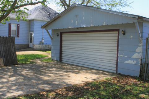 1035 E Main St, Clinton, IL 61727 photo 12