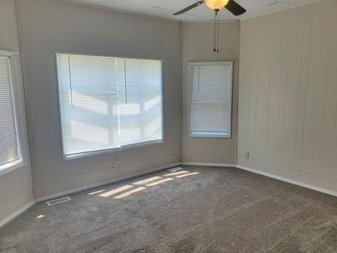 1035 E Main St, Clinton, IL 61727 photo 2