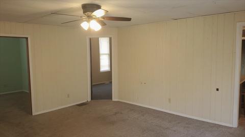 1035 E Main St, Clinton, IL 61727 photo 3