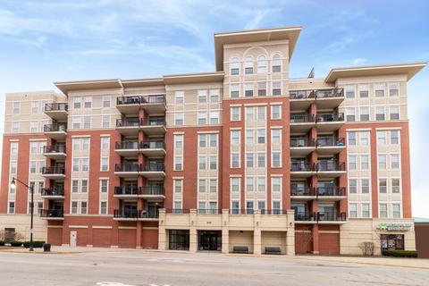 656 Pearson St #310C, Des Plaines, IL 60016 photo 1