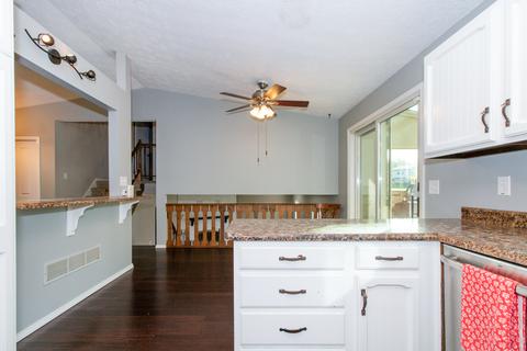 17 Yew Ct, Bloomington, IL 61701 photo 7