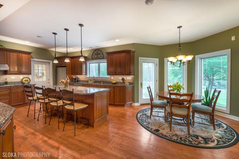 2900 Albert Dr, Mchenry, IL 60050 photo 5
