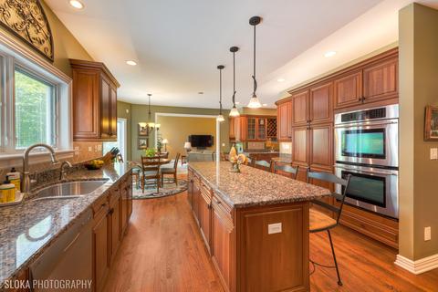 2900 Albert Dr, Mchenry, IL 60050 photo 8