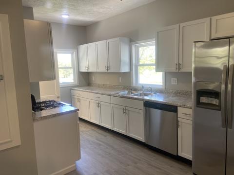 918 E Locust St, Bloomington, IL 61701 photo 16