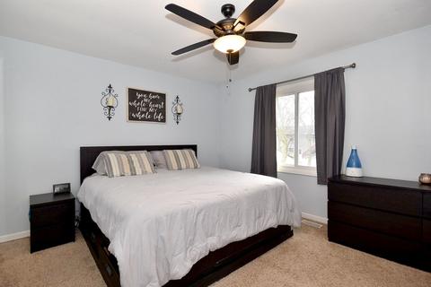 1285 Newcastle Ln, Hoffman Estates, IL 60169 photo 10