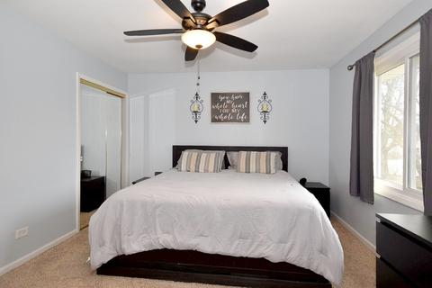 1285 Newcastle Ln, Hoffman Estates, IL 60169 photo 9