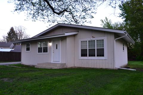 145 E 1st St, Braidwood, IL 60408 photo 1