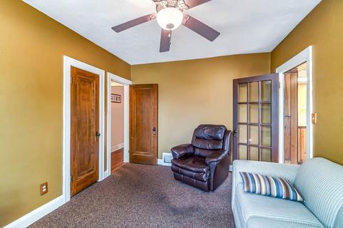 17963 Community St, Lansing, IL 60438 photo 17