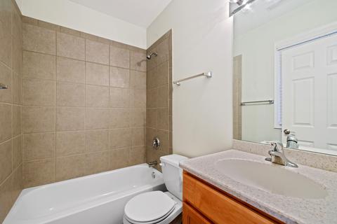 317 E 17th St, Chicago, IL 60616 photo 29