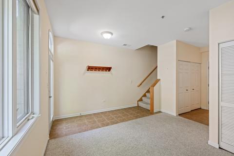 317 E 17th St, Chicago, IL 60616 photo 38