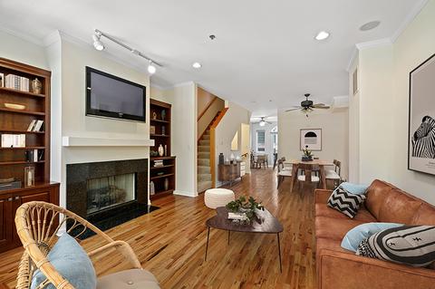317 E 17th St, Chicago, IL 60616 photo 6