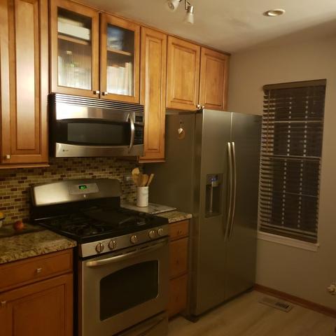 211 Half Moon Cir, Aurora, IL 60504 photo 6