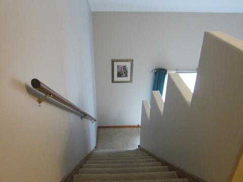 211 Half Moon Cir, Aurora, IL 60504 photo 17