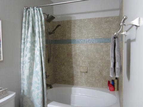 211 Half Moon Cir, Aurora, IL 60504 photo 22
