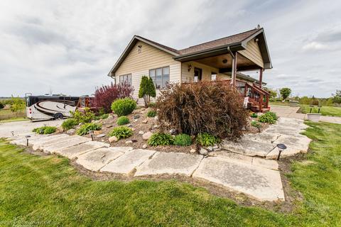 8900 Goodfarm Rd, Gardner, IL 60424 photo 3