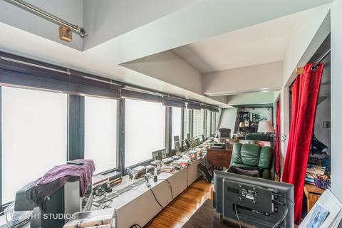 175 E Delaware Pl #6108, Chicago, IL 60611 photo 6