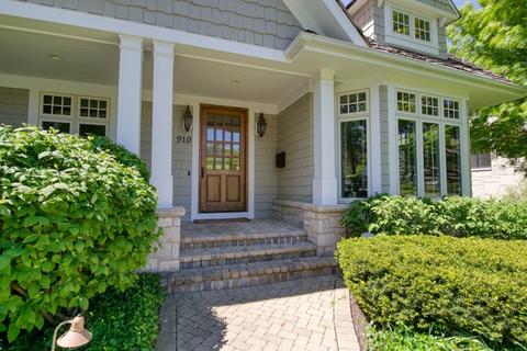 910 Raleigh Rd, Glenview, IL 60025 photo 2