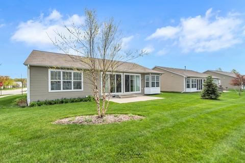 2528 Edgewater Dr, Elgin, IL 60124 photo 5