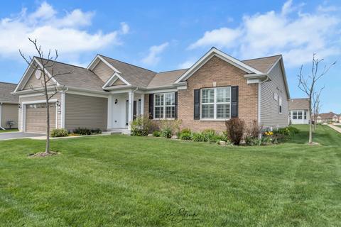 2528 Edgewater Dr, Elgin, IL 60124 photo 3