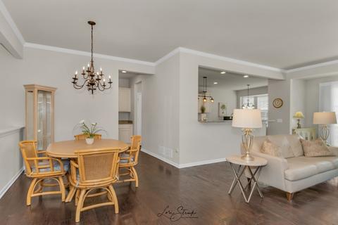 2528 Edgewater Dr, Elgin, IL 60124 photo 12