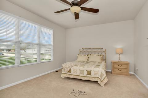 2528 Edgewater Dr, Elgin, IL 60124 photo 22