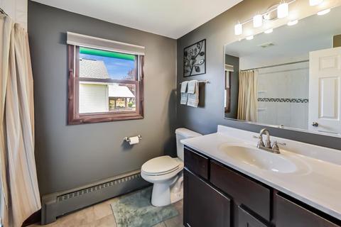 2011 Rolling Ridge Ln, Lindenhurst, IL 60046 photo 22
