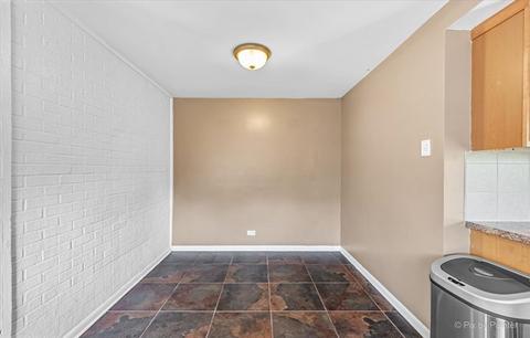 485 E Granville Ave, Roselle, IL 60172 photo 12