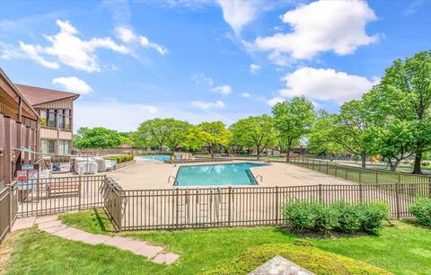 485 E Granville Ave, Roselle, IL 60172 photo 43