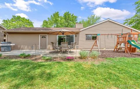 485 E Granville Ave, Roselle, IL 60172 photo 29