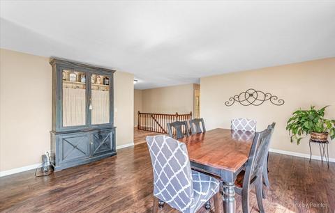 485 E Granville Ave, Roselle, IL 60172 photo 7