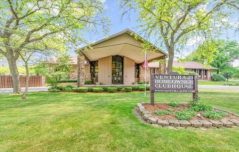 485 E Granville Ave, Roselle, IL 60172 photo 41