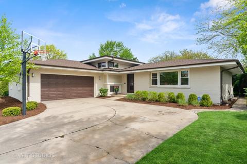 459 E Allison St, Elmhurst, IL 60126 photo 2