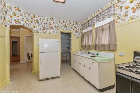 9410 S Charles St, Chicago, IL 60643 photo 7