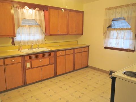 413 E 7th St, Dixon, IL 61021 photo 4