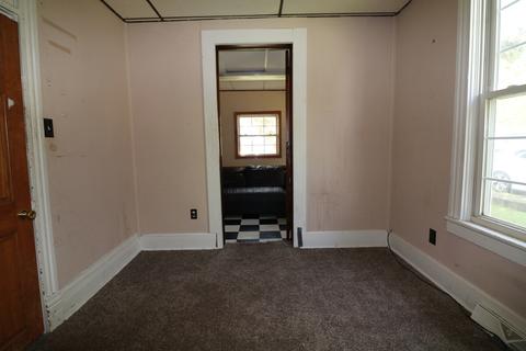 1019 E Washington St, Clinton, IL 61727 photo 11