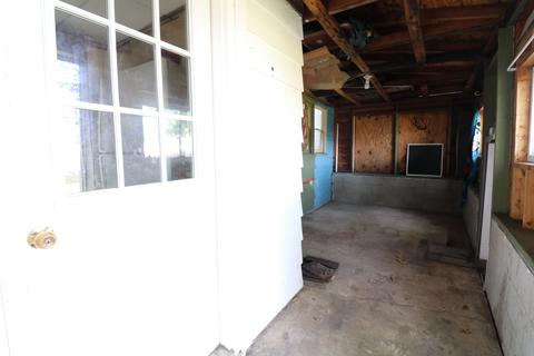 1019 E Washington St, Clinton, IL 61727 photo 14