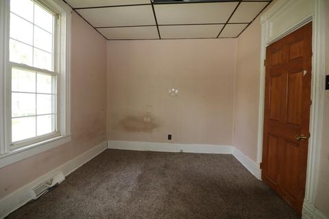 1019 E Washington St, Clinton, IL 61727 photo 12