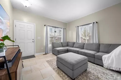 2909 Hoffman St, Plano, IL 60545 photo 3
