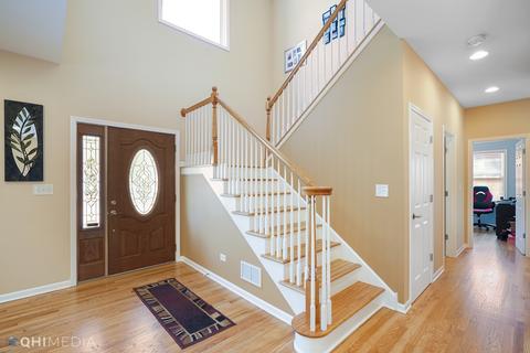 511 Holly Ave, Mount Prospect, IL 60056 photo 4