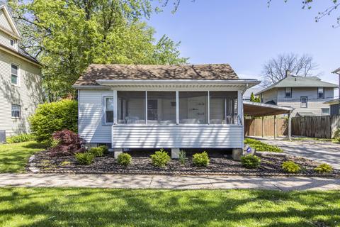 608 E Olive St, Bloomington, IL 61701 photo 1