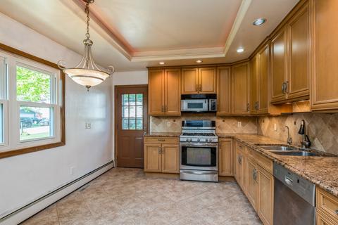 3707 Anne St, Mchenry, IL 60050 photo 3