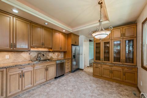 3707 Anne St, Mchenry, IL 60050 photo 2