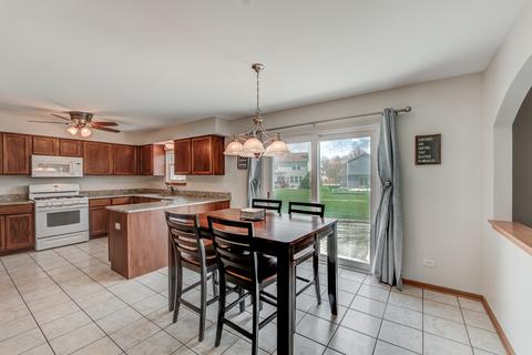 2110 Winding Lakes Dr, Plainfield, IL 60586 photo 7