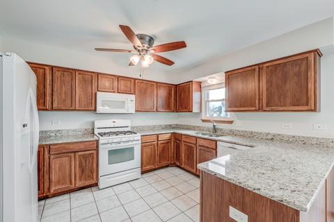 2110 Winding Lakes Dr, Plainfield, IL 60586 photo 9