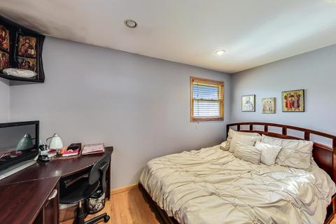 223 Bradley Ct, Des Plaines, IL 60016 photo 21