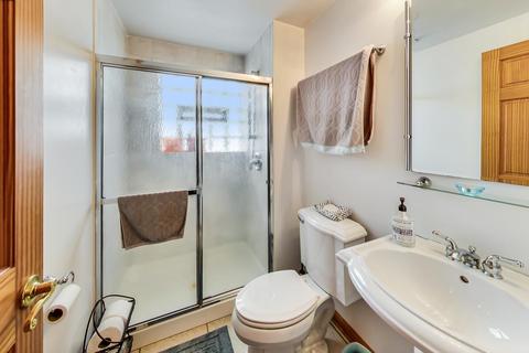 223 Bradley Ct, Des Plaines, IL 60016 photo 28