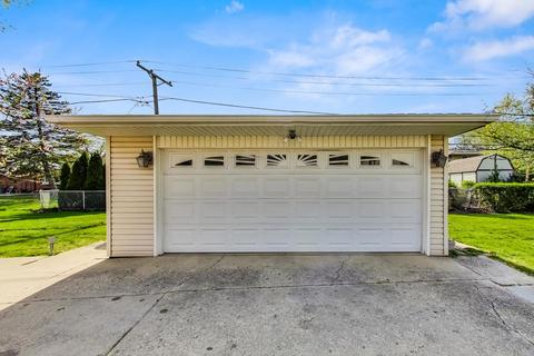 223 Bradley Ct, Des Plaines, IL 60016 photo 38